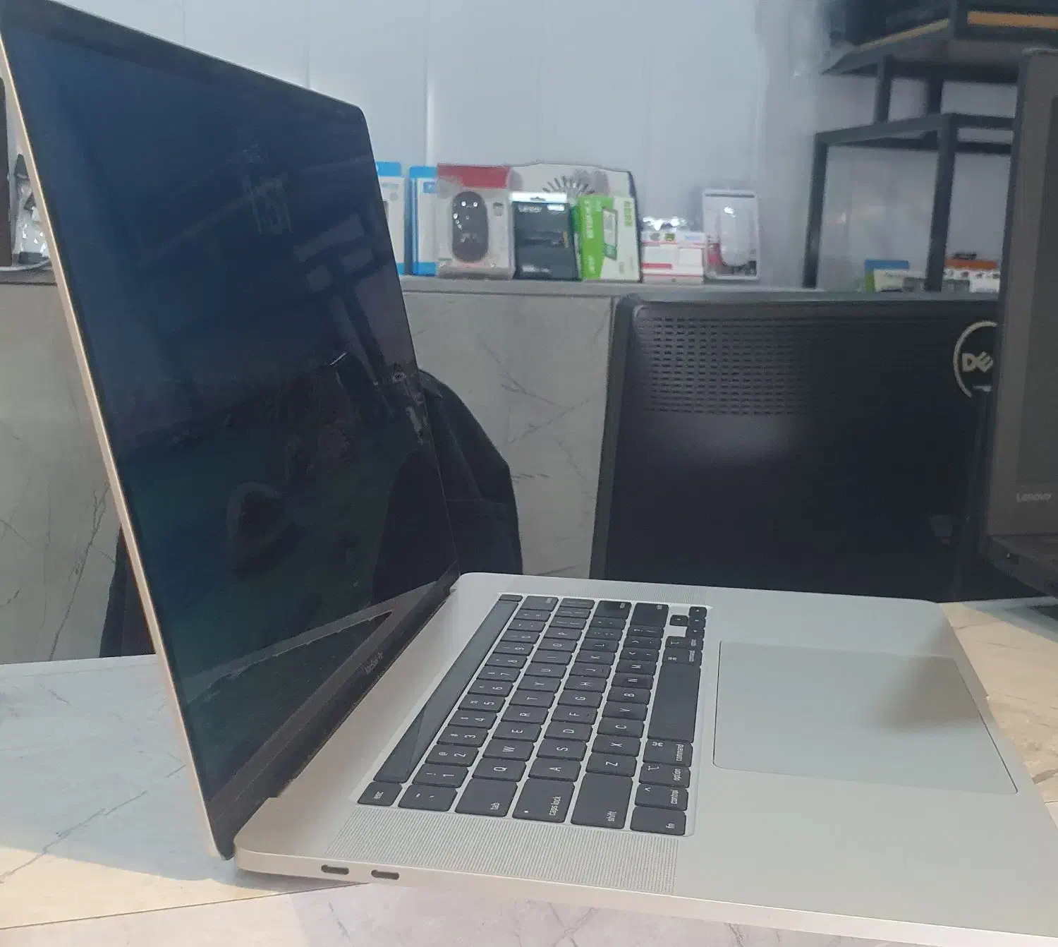 مک بوک پرو 2019  cori9 یک ترا ssd|رایانه همراه|سیرجان, |دیوار