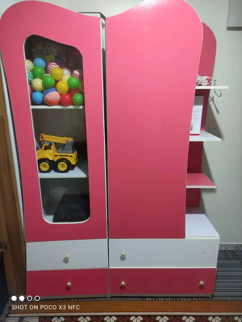 تخت نوجوانی وکمد دخترانه|تخت و سرویس خواب|گرگان, |دیوار