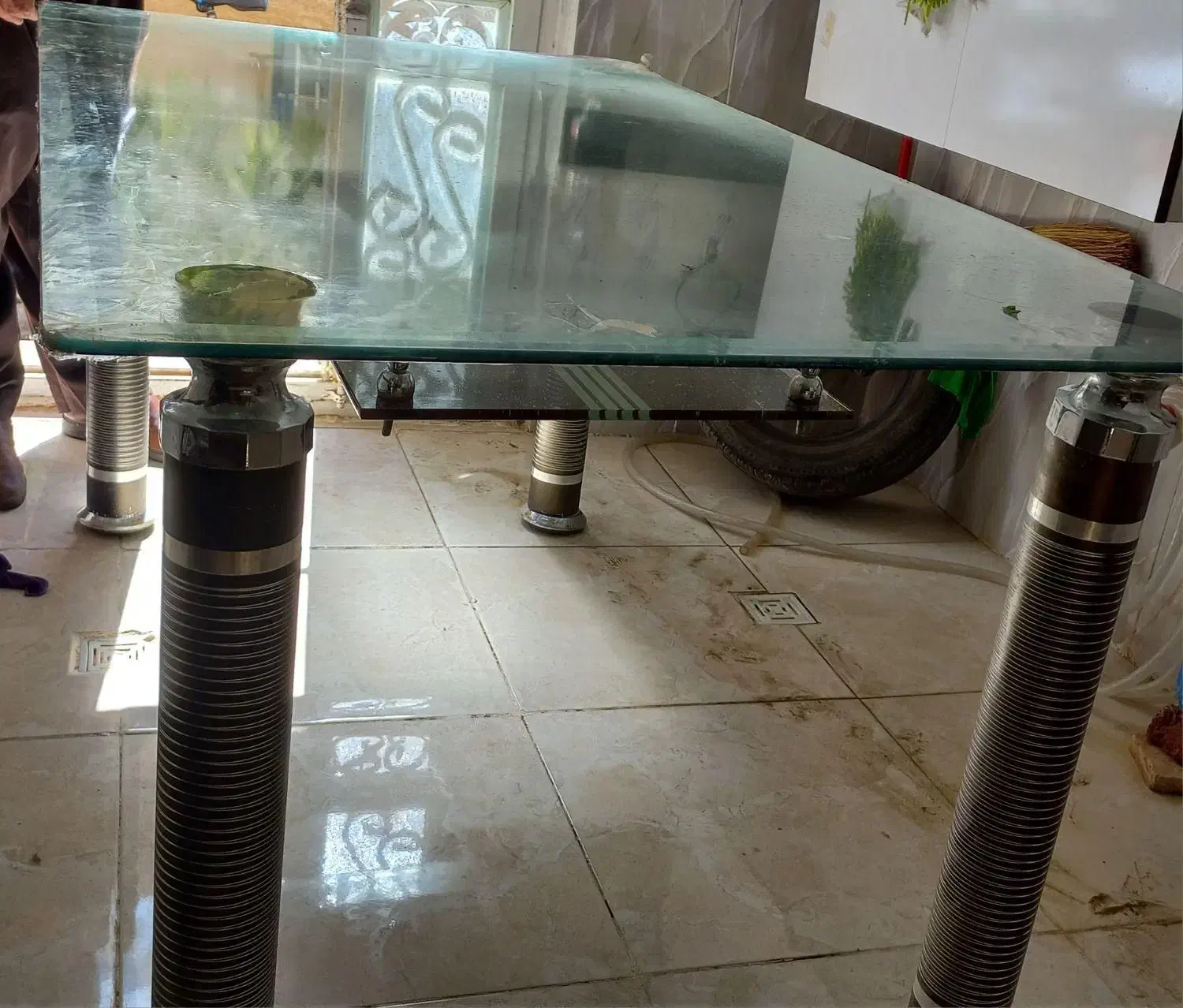 میز نهارخوری شیشهای|میز و صندلی غذاخوری|مریوان, |دیوار