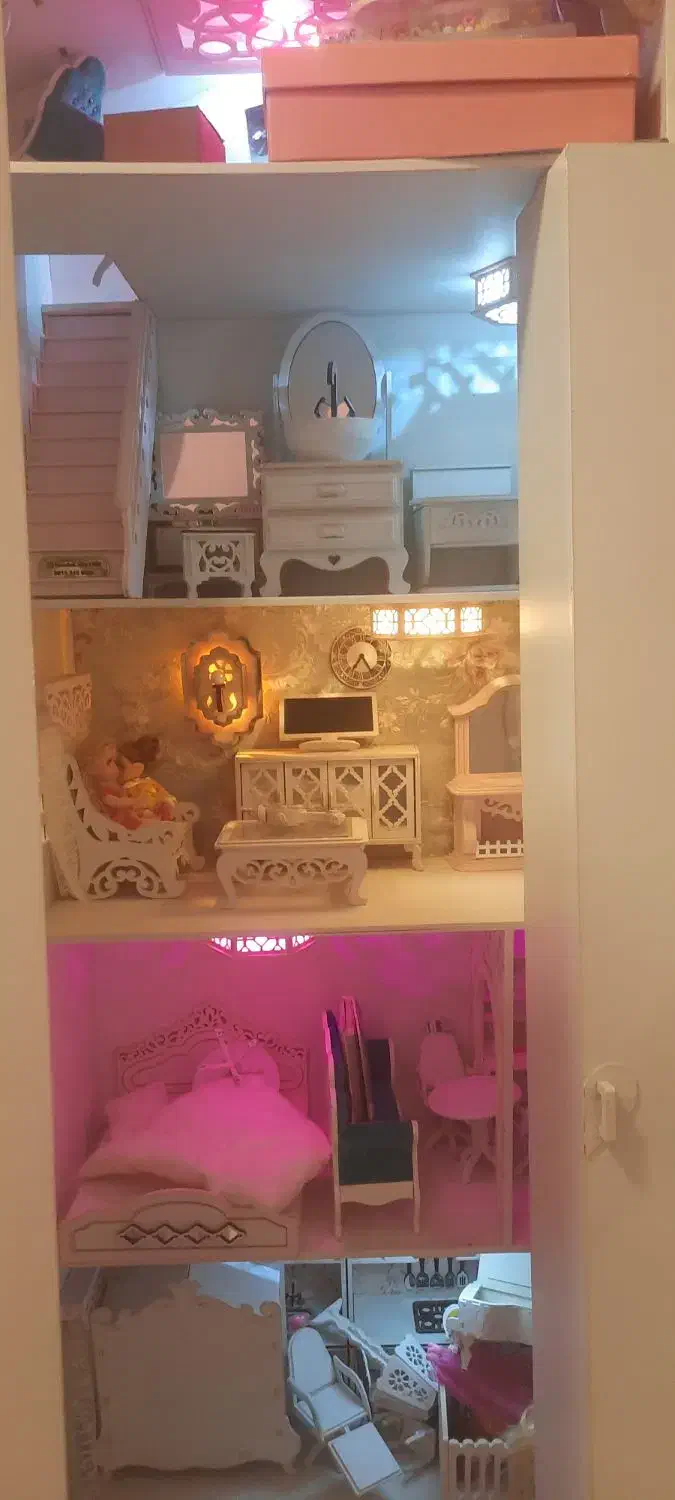 خانه باربی ۴ طبقه با مشاغل مختلف سایز بزرگ|اسباببازی|ساری, |دیوار