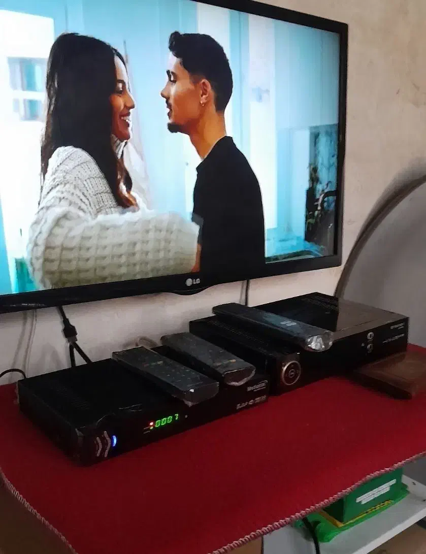 نصب و فروش گیرنده دیجیتال انتن|صوتی و تصویری|شوشتر, |دیوار