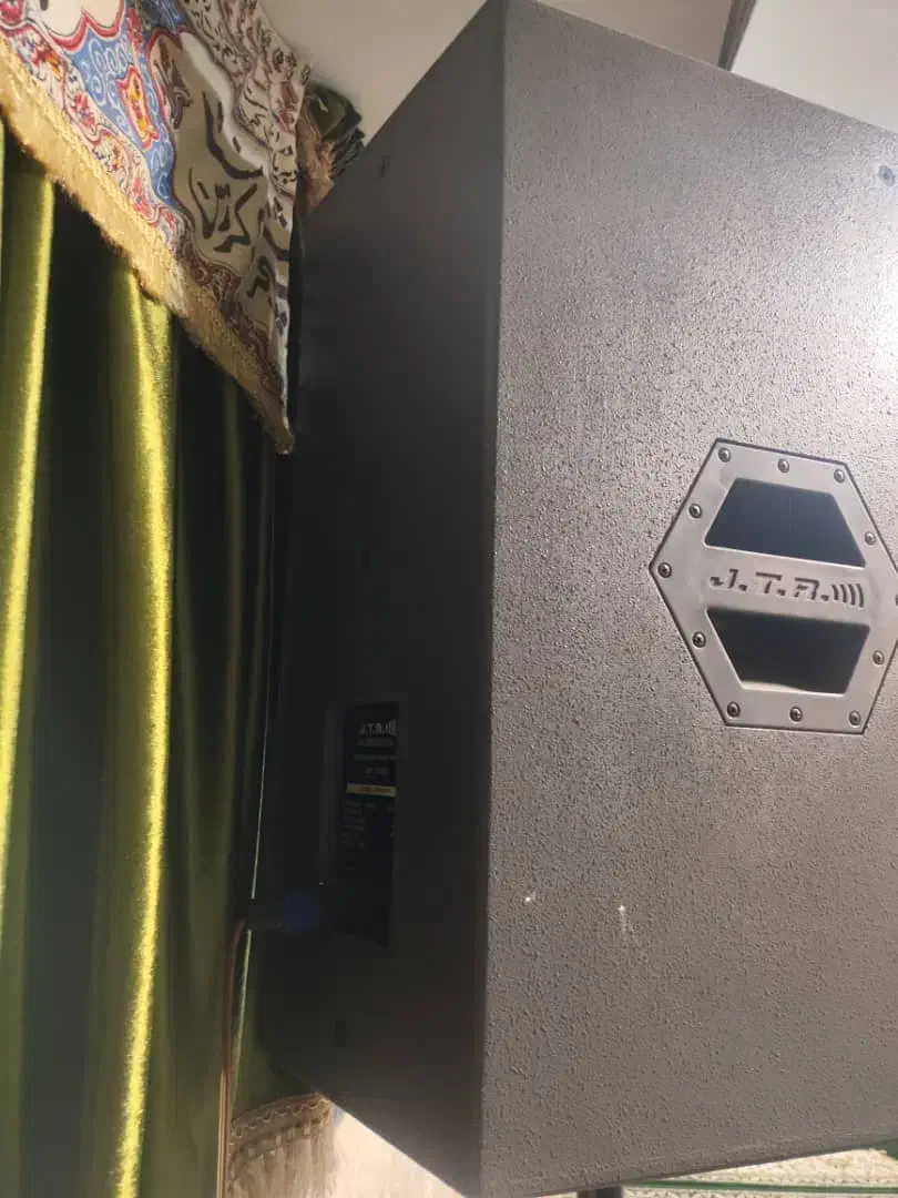 دایناکورد 600اصلی همراه باند جی تی ار و بهرینگر|سیستم صوتی خانگی|تهران, آشتیانی|دیوار