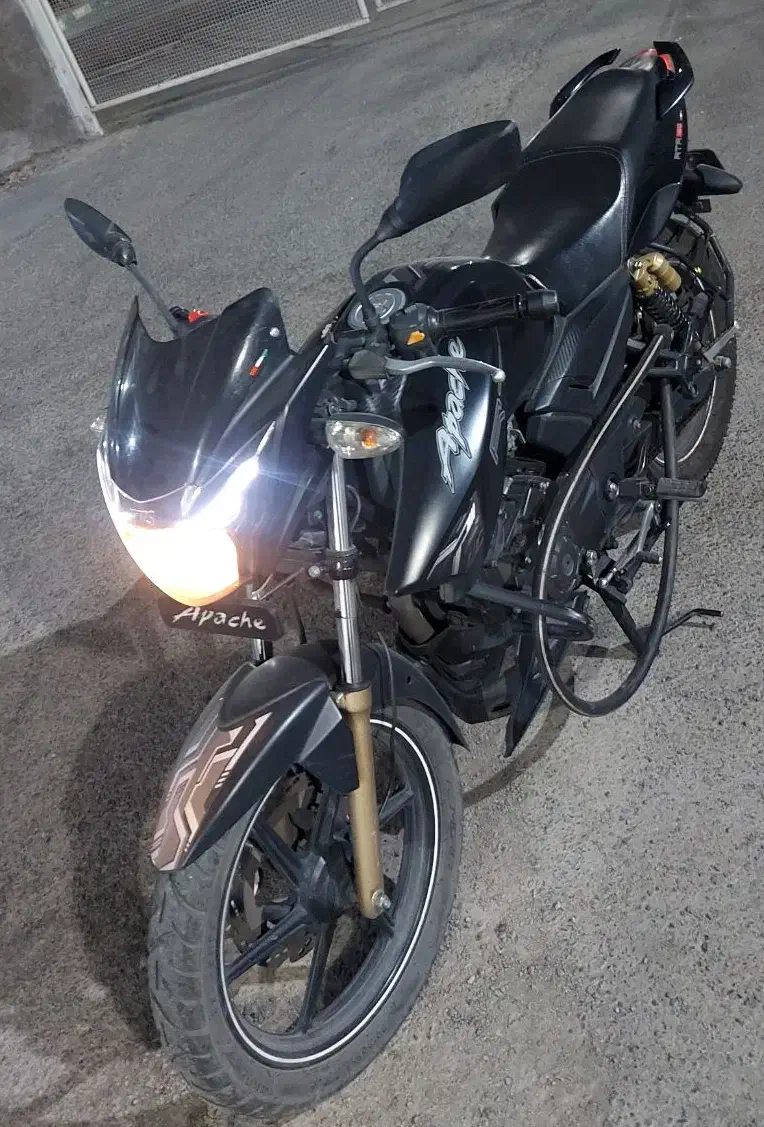 آپاچی 180 مشکی مات فوق العاده سالم|موتورسیکلت|تهران, امام زاده حسن|دیوار