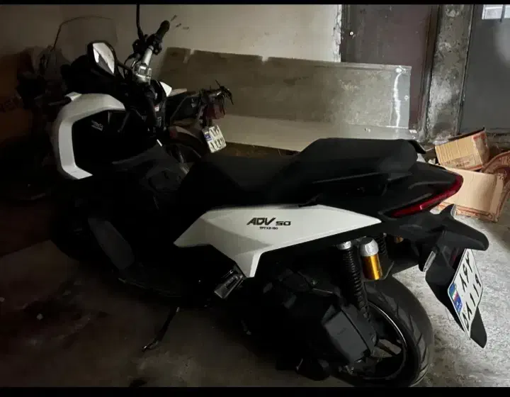 موتورسیکلت درحدصفر|موتورسیکلت|رشت, سعدی (تختی)|دیوار