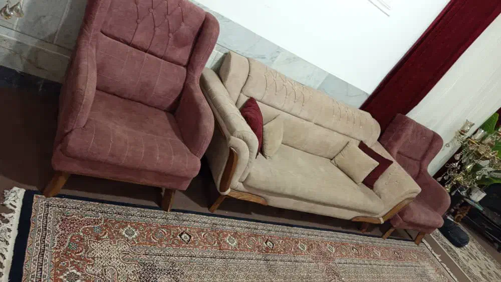 مبل درجه یک درحده نو|مبلمان خانگی و میز عسلی|زاهدان, |دیوار