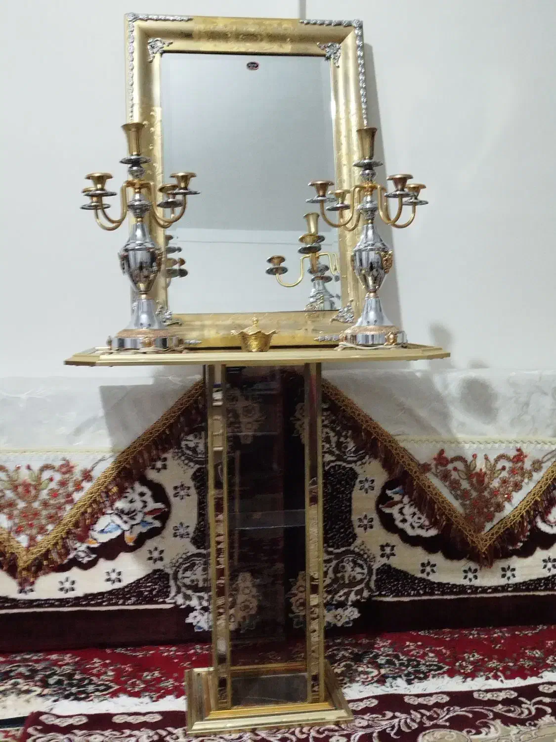 آینه و شمعدان|آینه|قزوین, |دیوار