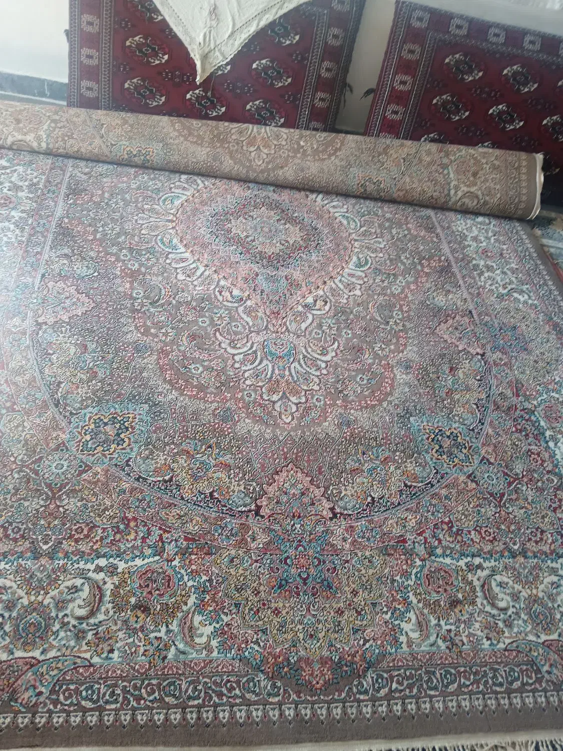 فرش‌۷۰۰شانه|فرش|بندر ترکمن, |دیوار