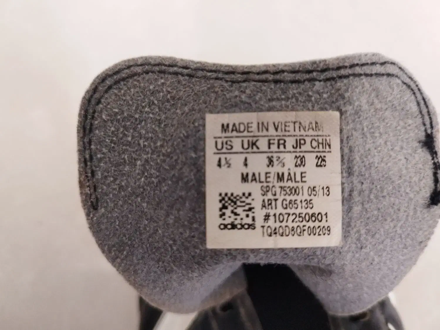 کفش استوک دار خارجی سایز ۳۶ مدل آدیداس اصل|تجهیزات ورزشی|اهواز, کوی پلیس|دیوار