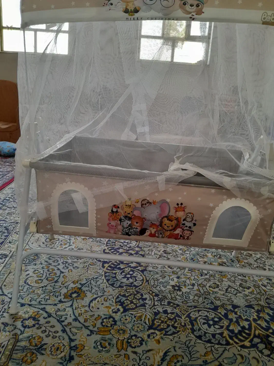 دو میلیون|تخت و صندلی بچه|اشکذر, |دیوار