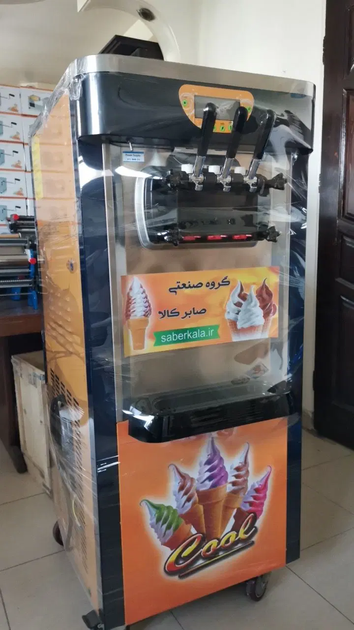 خریدار دستگاه بستنی قیفی/گل خامه زن خارجی.ایرانی|کافی‌شاپ و رستوران|تهران, بلوار کشاورز|دیوار