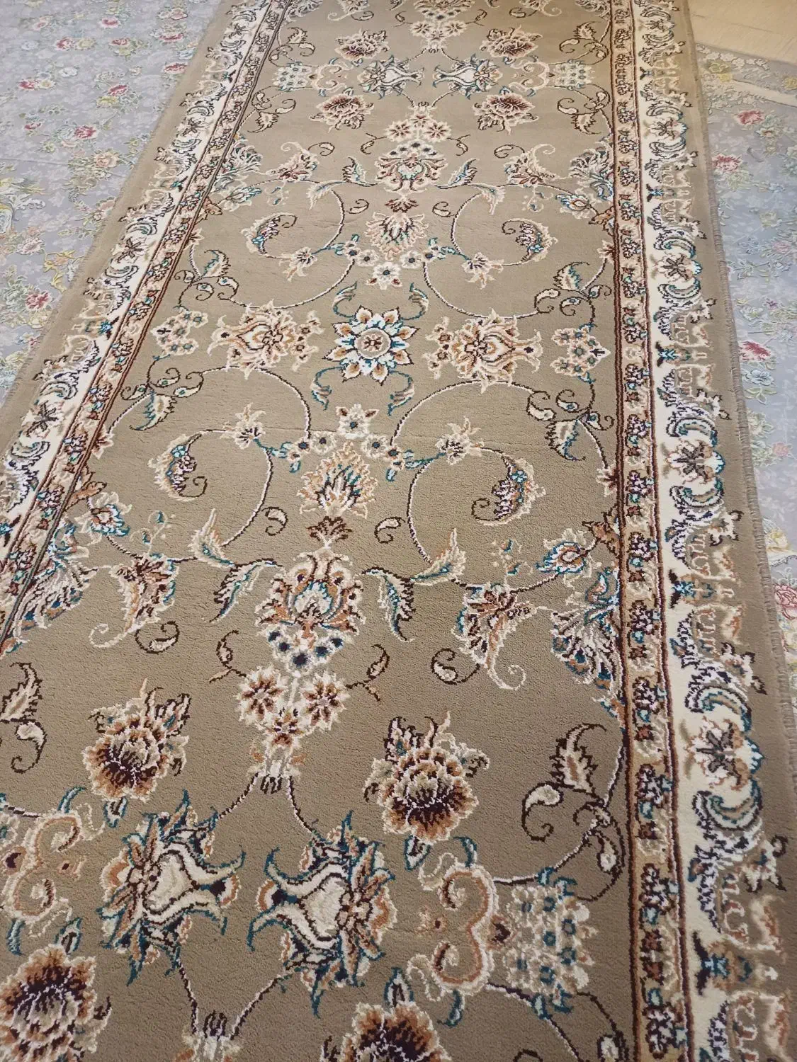 فرش کناره گردویی|فرش|قم, علی آباد سعدگان|دیوار