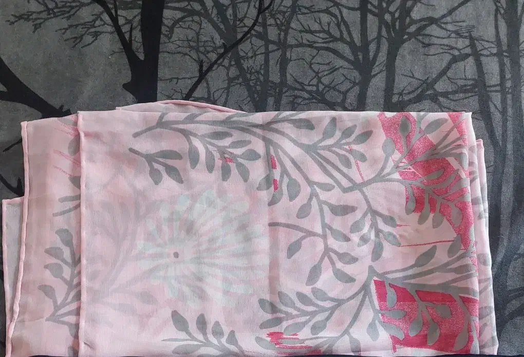 شال حریرسبک کاملانودرپردیس|لباس|پردیس, فاز ۱۱|دیوار