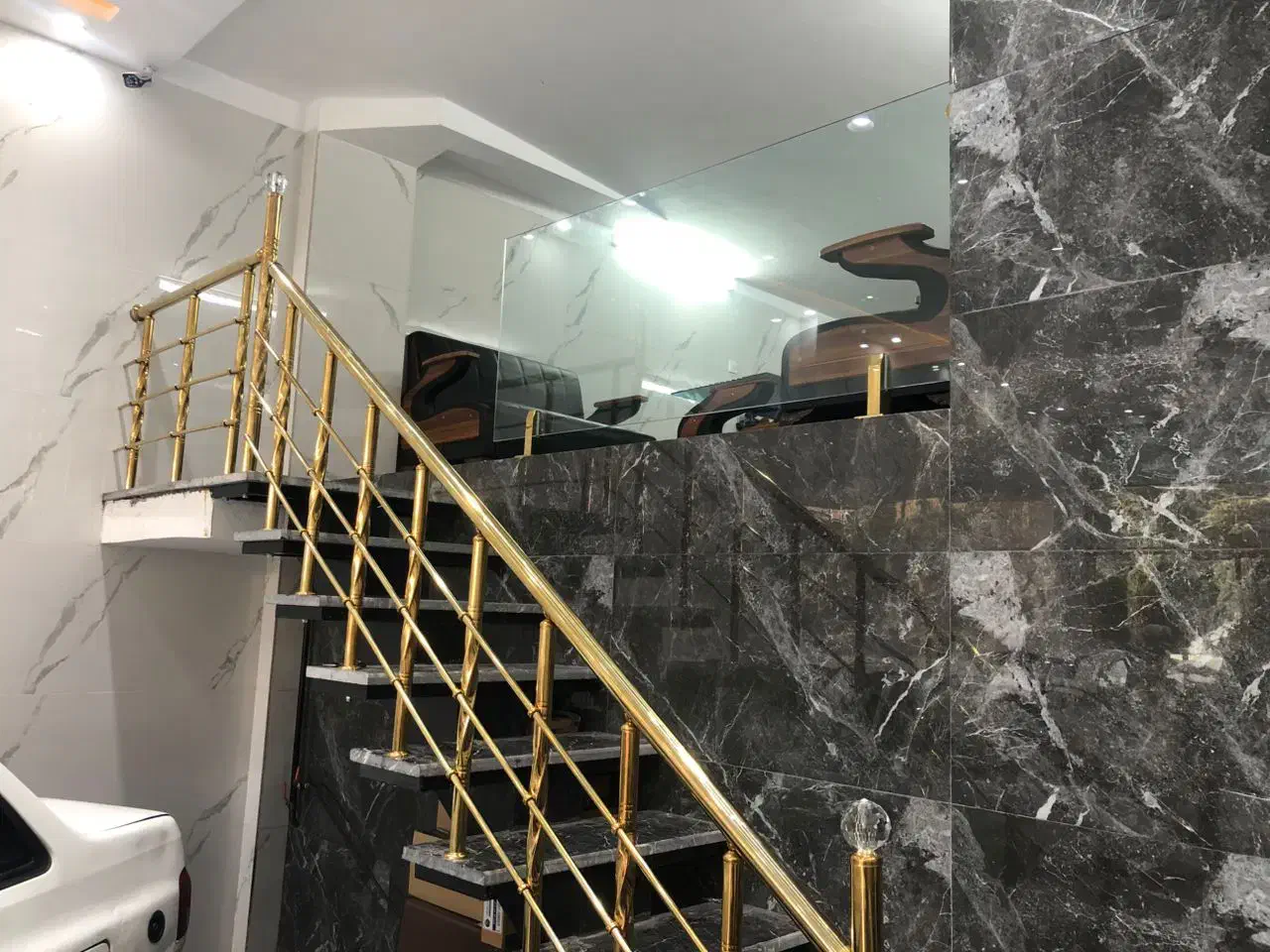 اولین نصاب نرده استیل خانم در ایران|خدمات پیشه و مهارت|محمدیه-قزوین, |دیوار