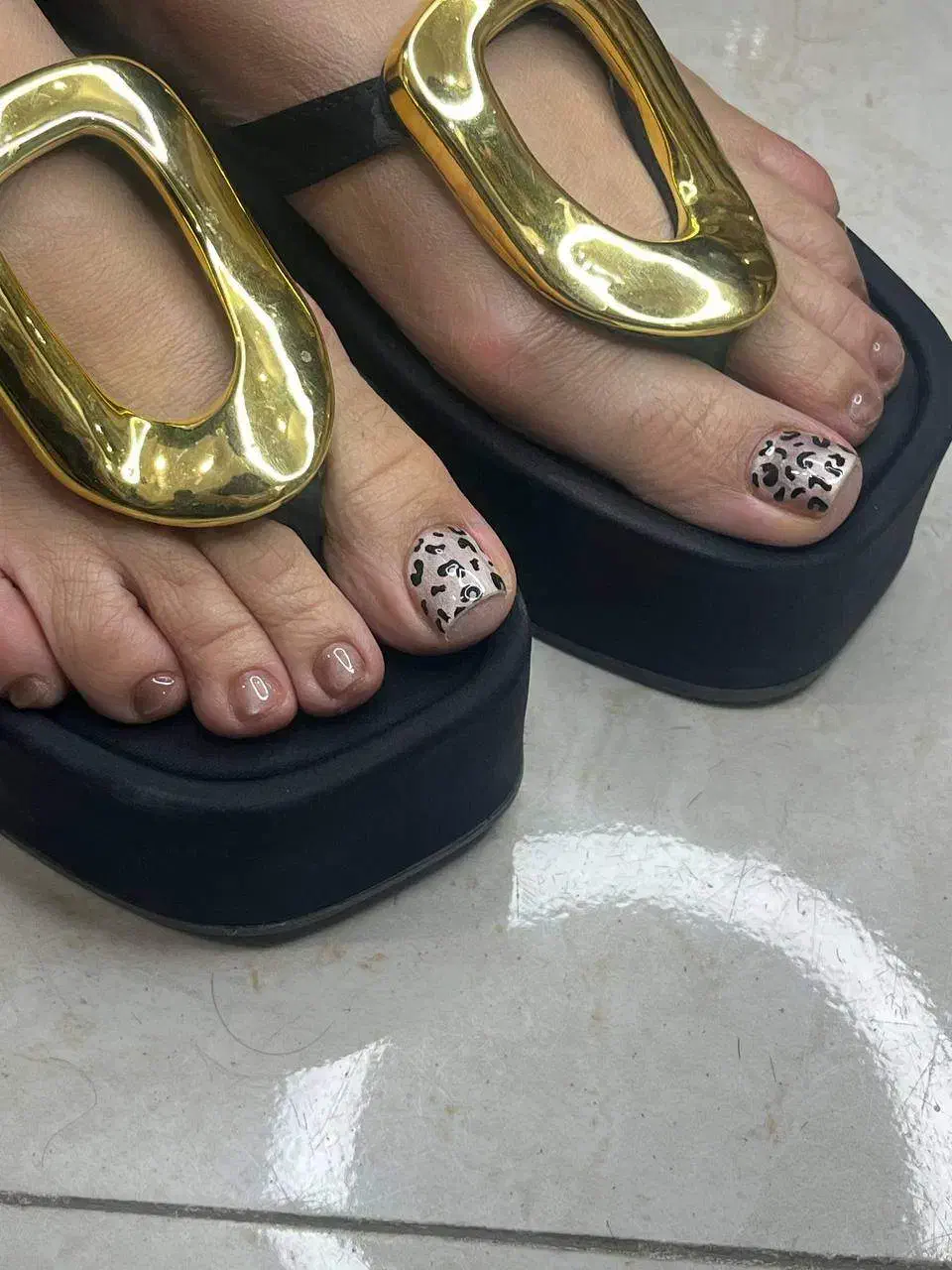 انواع خدمات ناخن متریال با کیفیت|خدمات آرایشگری و زیبایی|شاهین دژ, |دیوار