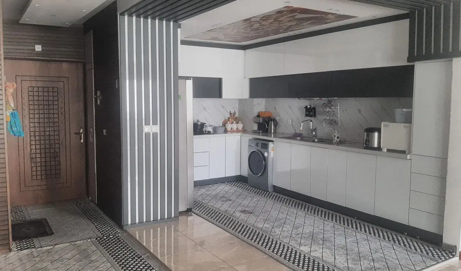 فروش مسکونی ۱۳۰ متری سی۷|فروش آپارتمان|فولادشهر, C7|دیوار