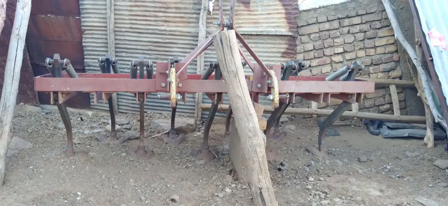 کنتیواتر در حد|ماشین‌آلات صنعتی|صحنه, |دیوار
