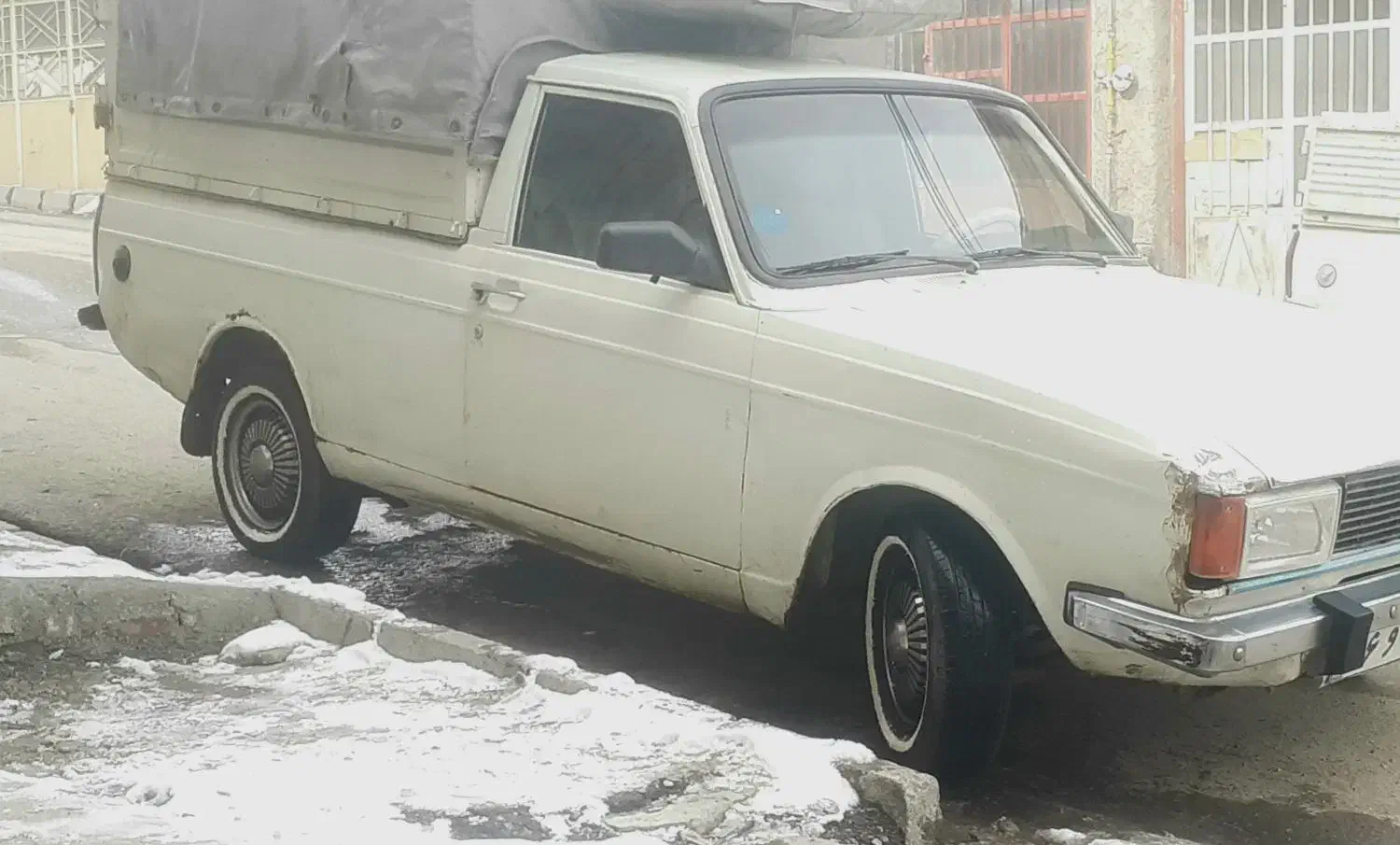 وانت ۸۱ دورنگ|خودرو سواری و وانت|مریوان, |دیوار