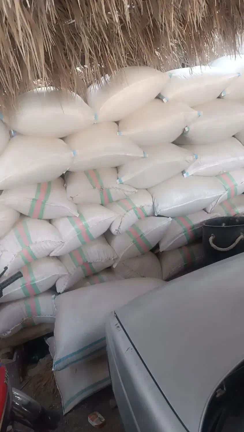 فروش یک تن کاه یونجه|لوازم جانبی حیوانات|رودخانه, |دیوار