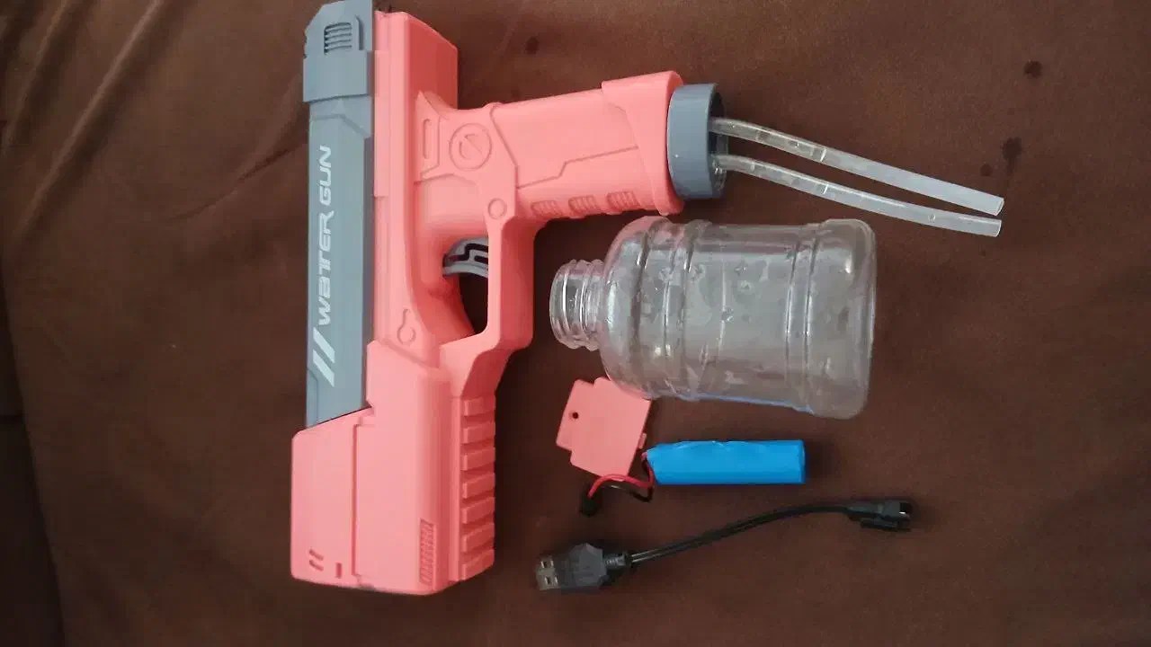 تنفگ شارژی اب بازی|اسباببازی|کرمانشاه, |دیوار