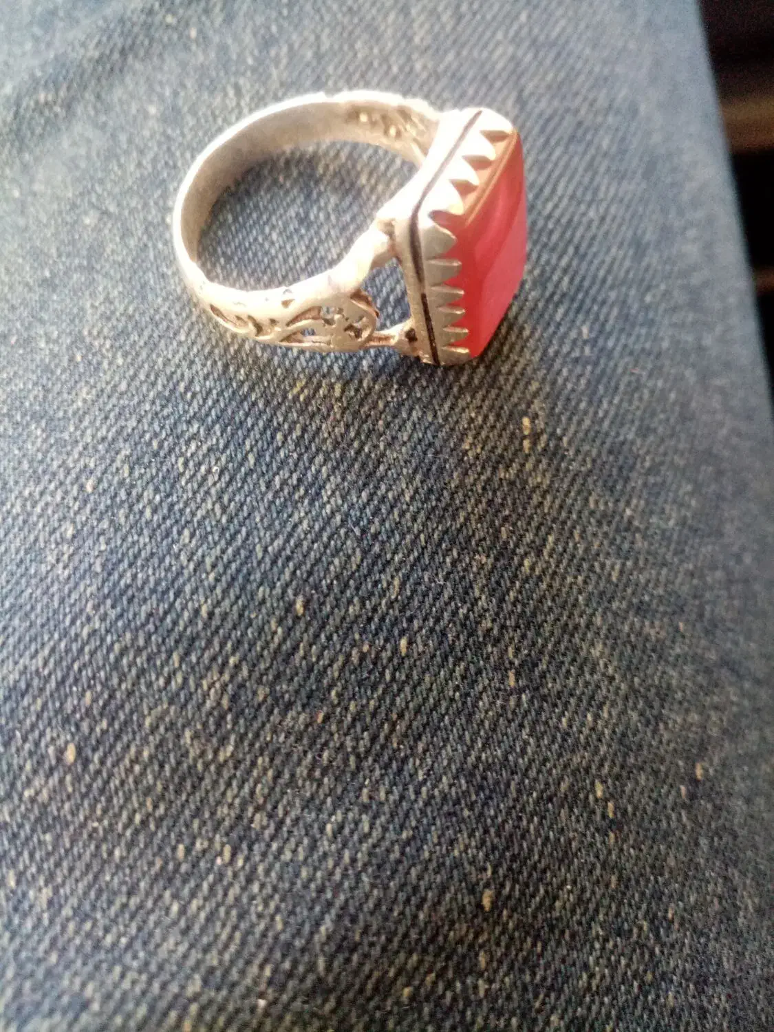 انگشترعقیق|جواهرات|اصفهان, نقش جهان|دیوار