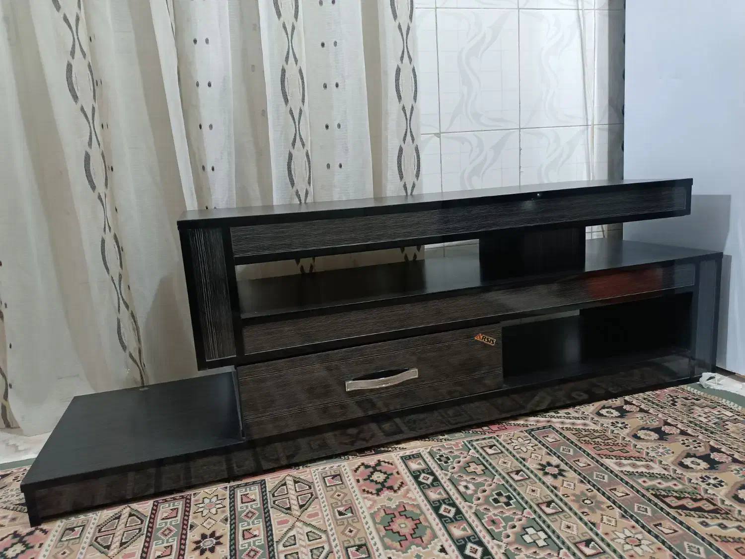 میز تی وی|میز تلویزیون|فردیس, نگارستان|دیوار