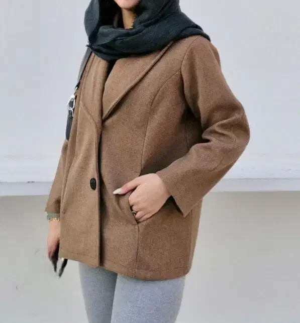 کت یقه ارشال فوتر|لباس|صدرا-فارس, فاز ۱|دیوار