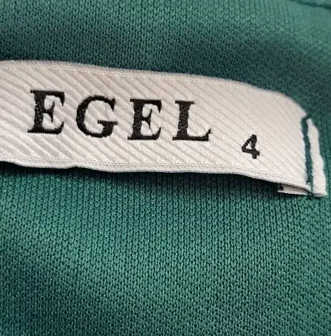 لباس مجلسی|لباس|قم, حکمت شمالی|دیوار