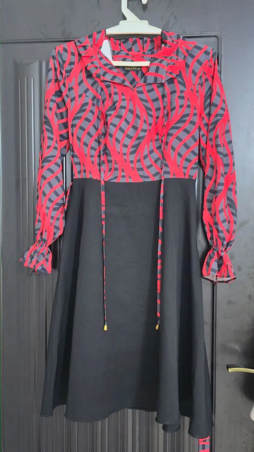 لباس مجلسی|لباس|جهرم, |دیوار