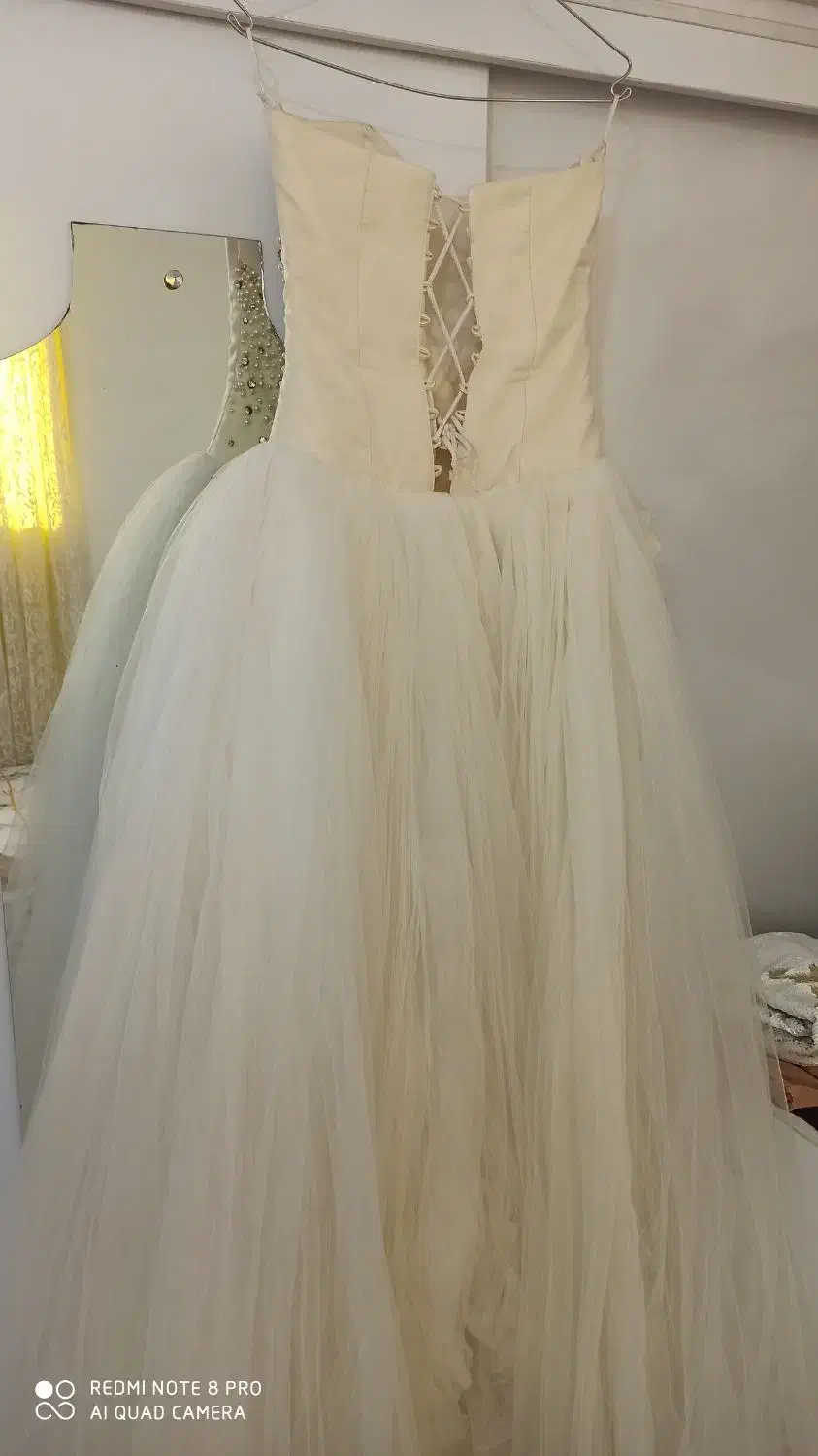 لباس عروس  دکلته|لباس|ساری, |دیوار