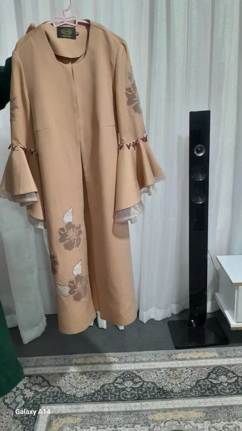 مانتوزنانه|لباس|ملایر, |دیوار