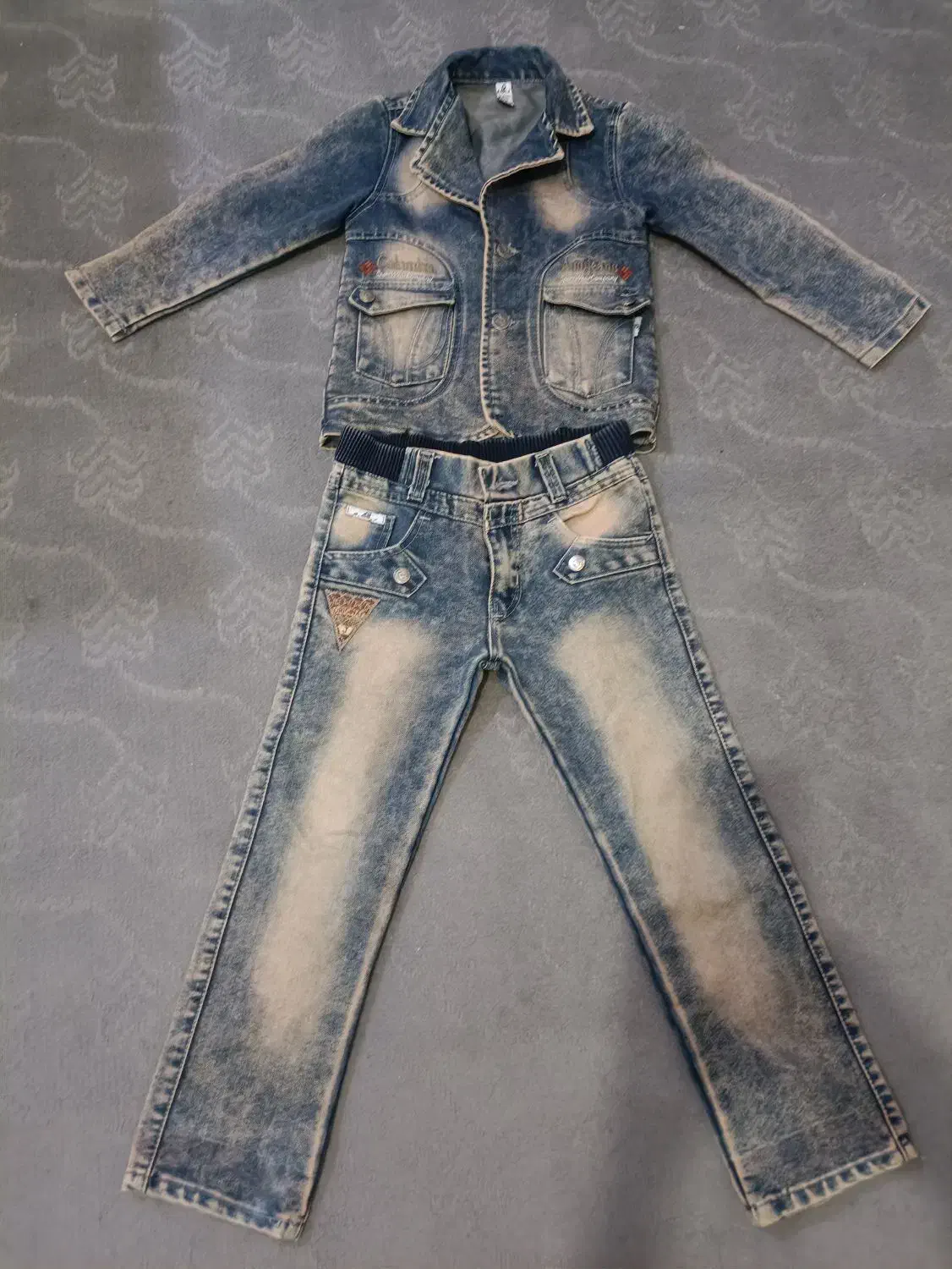 کت و شلوار لی و لباس پسرانه در حد نو|کفش و لباس بچه|اصفهان, شهرک امام خمینی|دیوار