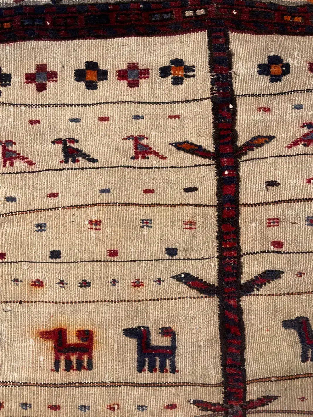 فرش دستباف قدیمی سیرجان|فرش|تهران, زعفرانیه|دیوار