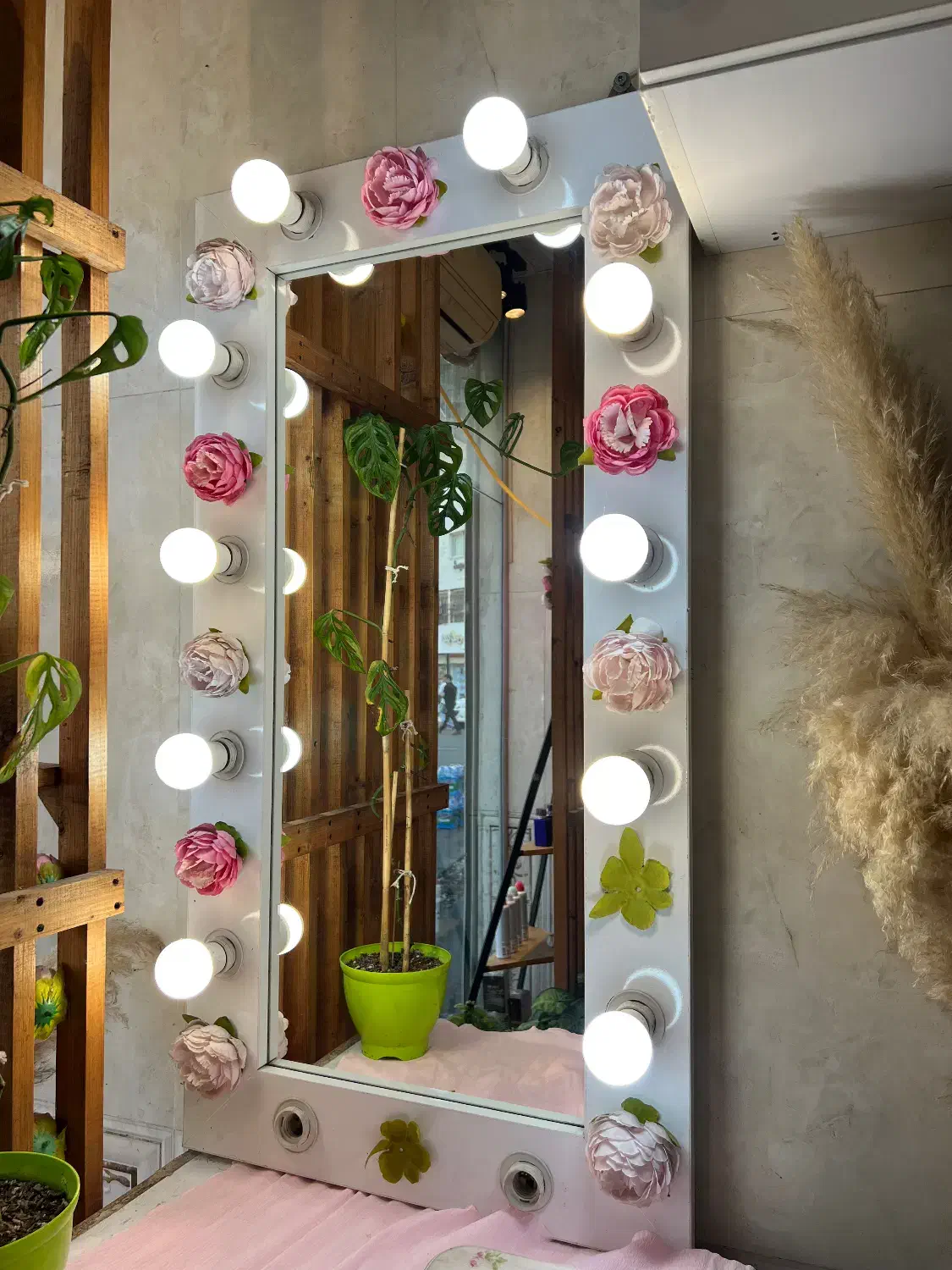 اینه قدی لامپی|آینه|رشت, استادسرا|دیوار