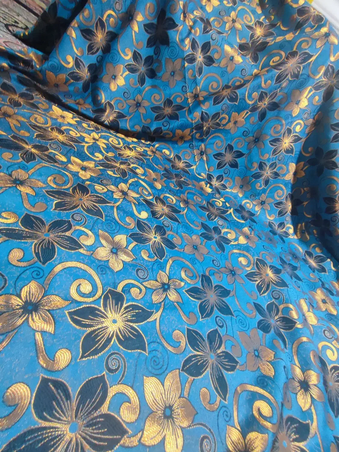 پرده|پرده، رانر، رومیزی|سی‌سخت, |دیوار