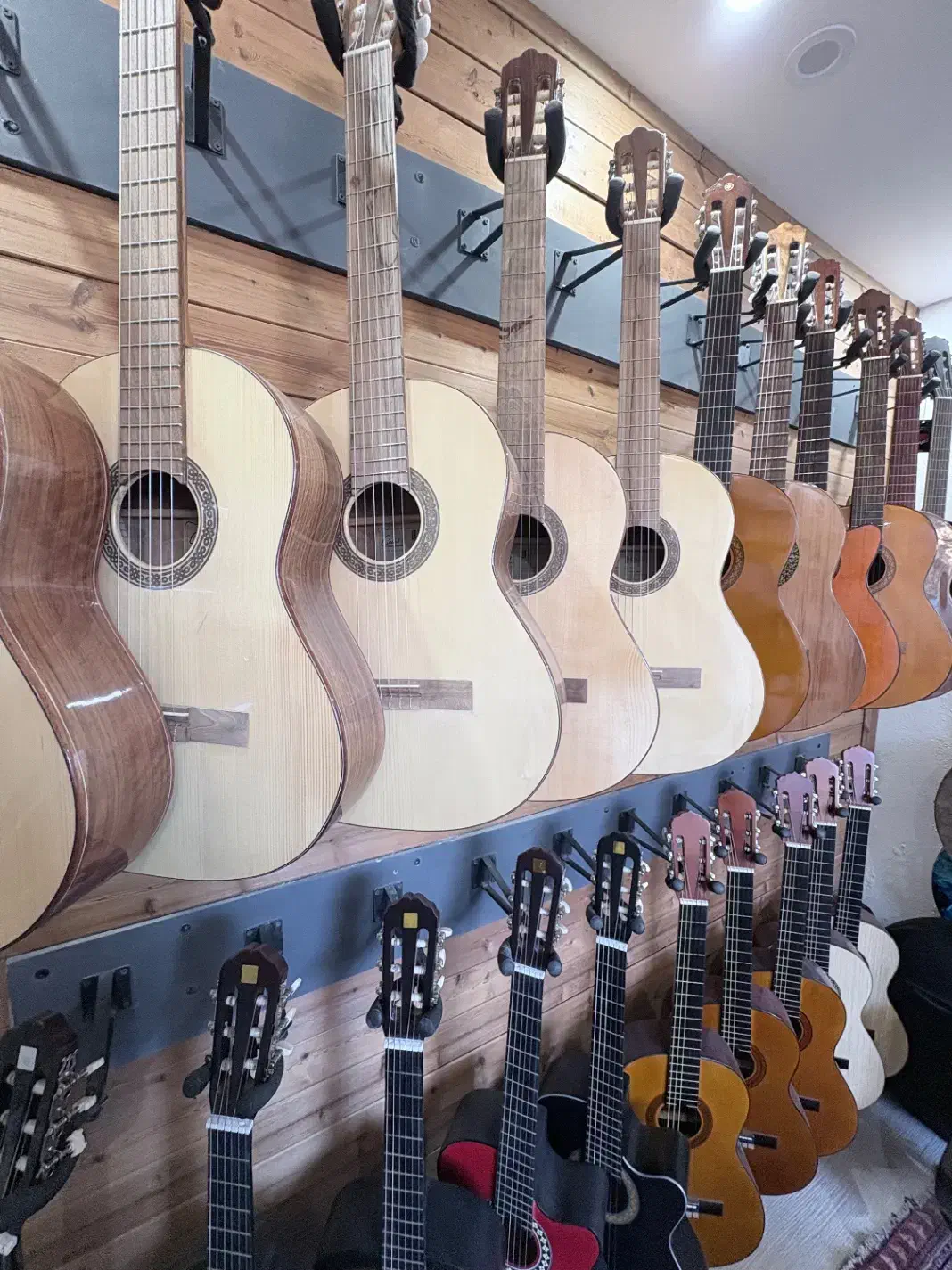 گالری موسیقی خانه گیتار|گیتار، بیس، امپلیفایر|یزد, |دیوار