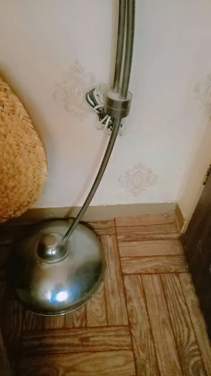 آباژور|چراغ خواب و آباژور|بروجرد, |دیوار