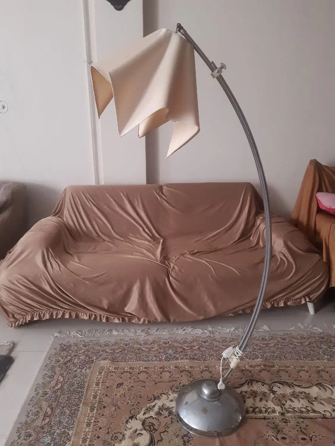 آباژور کرمی|چراغ خواب و آباژور|کرمانشاه, |دیوار