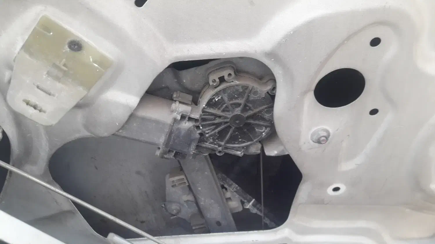 بالابر شیشه|خدمات موتور و ماشین|فامنین, |دیوار