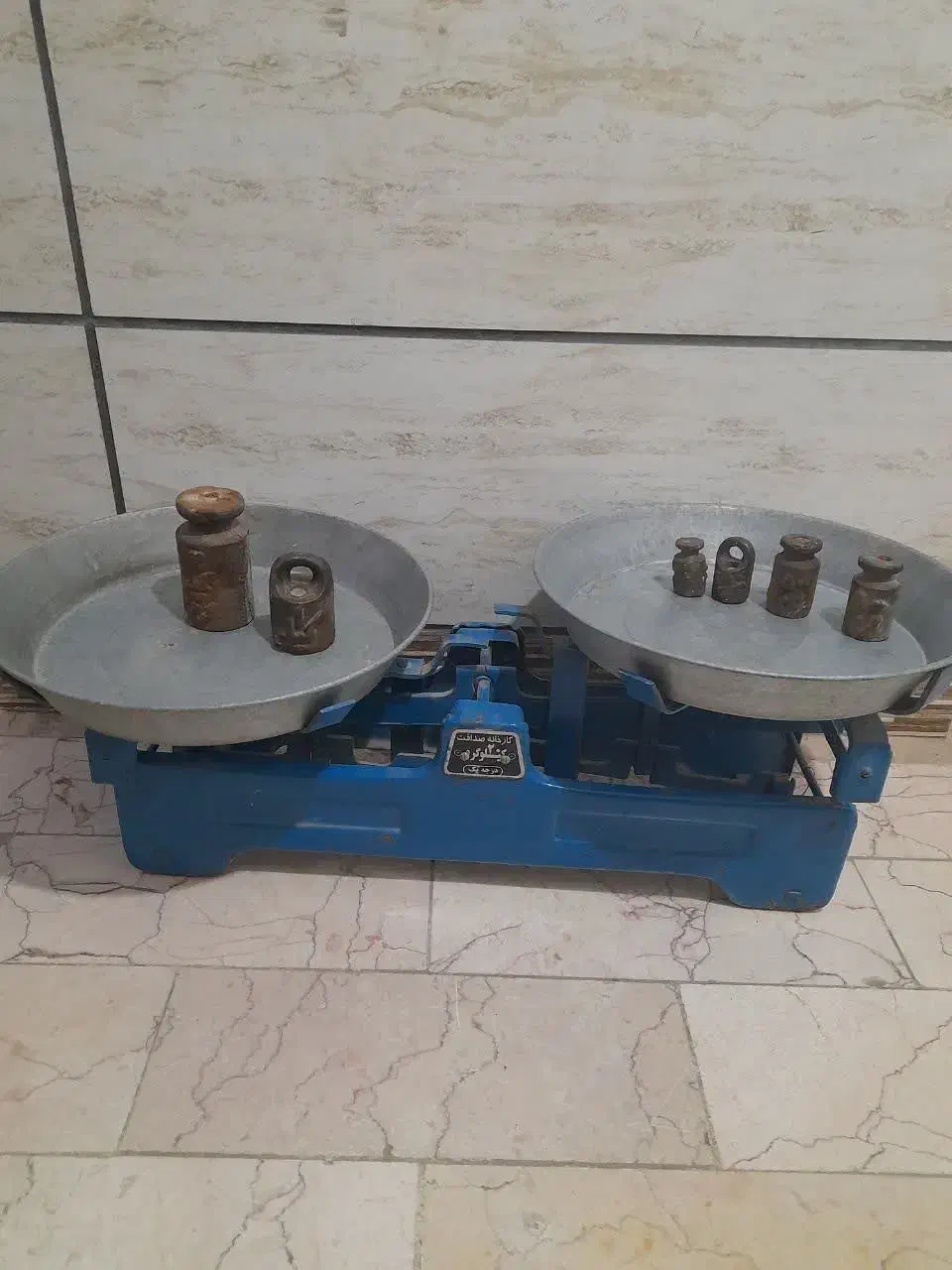 ترازو نو نو همراه سنگ کیلو|فروشگاه و مغازه|بروجرد, |دیوار