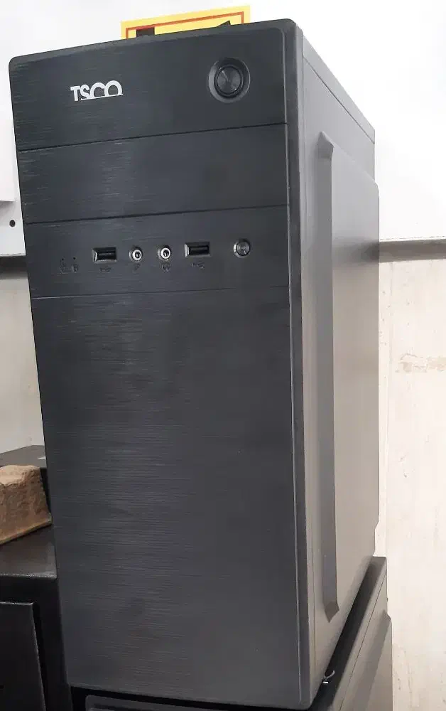 رایانه رو میزی کیس|رایانه رومیزی|ایلام, |دیوار