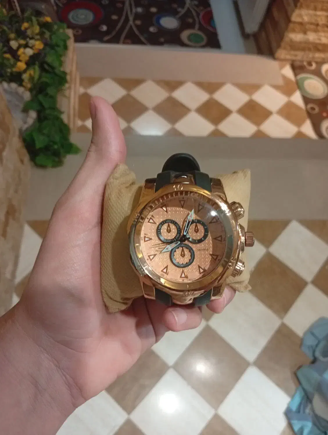 ساعت رسیسانت نو|ساعت|کاشان, شهرک فرهنگیان|دیوار