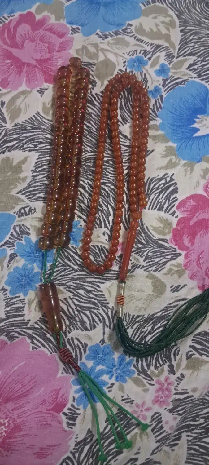 تسبیح|کلکسیون اشیاء عتیقه|بهار, |دیوار