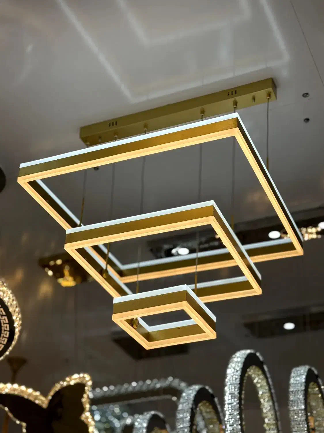 لوستر|لوستر و چراغ آویز|بندر کنگان, |دیوار