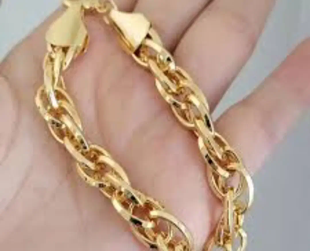 یه عدستبند طلا پیدا شده|جواهرات|تهران, باشگاه نفت|دیوار