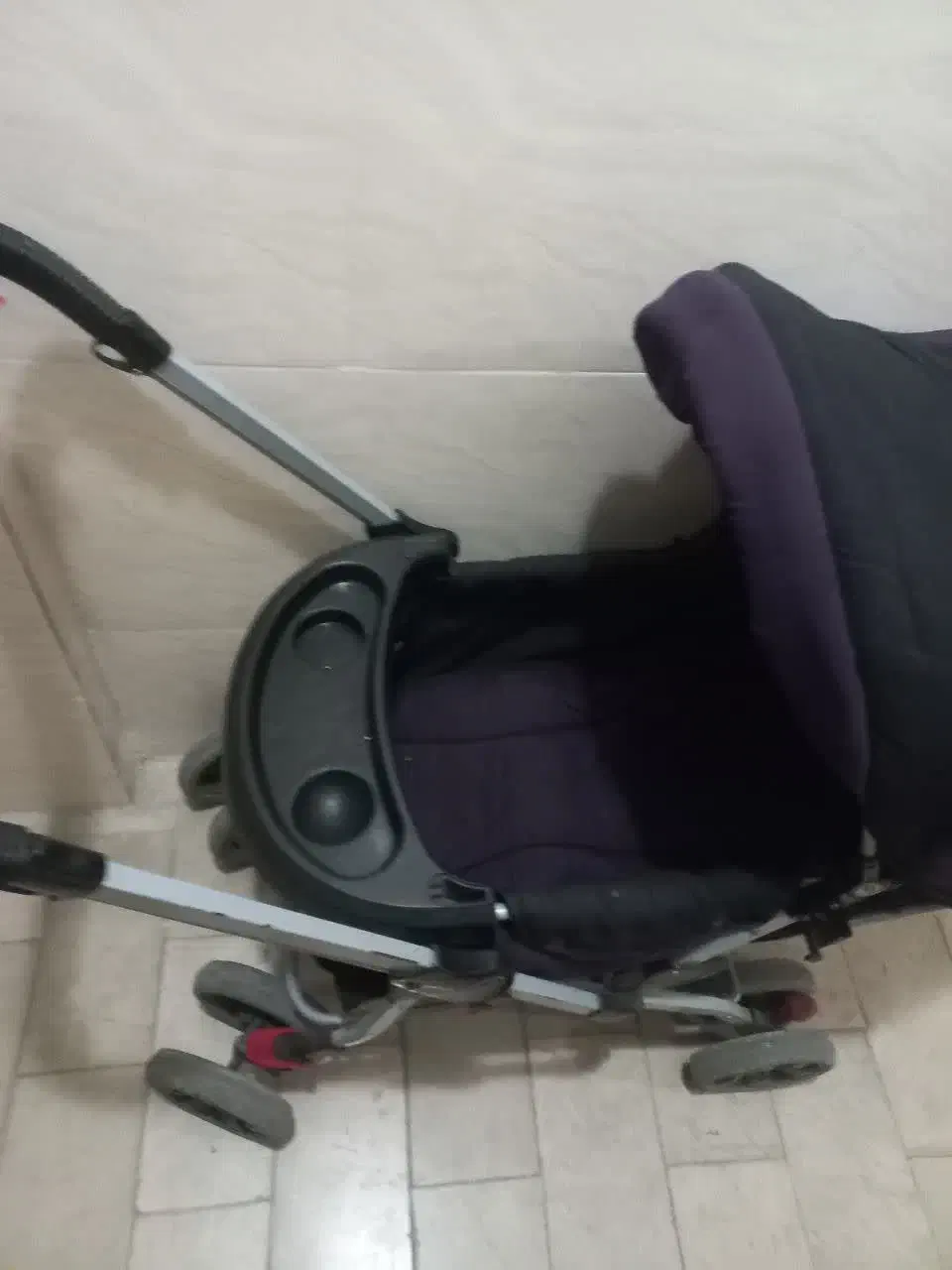 کالسکه|کالسکه و لوازم جانبی|کرج, کوی گلها|دیوار