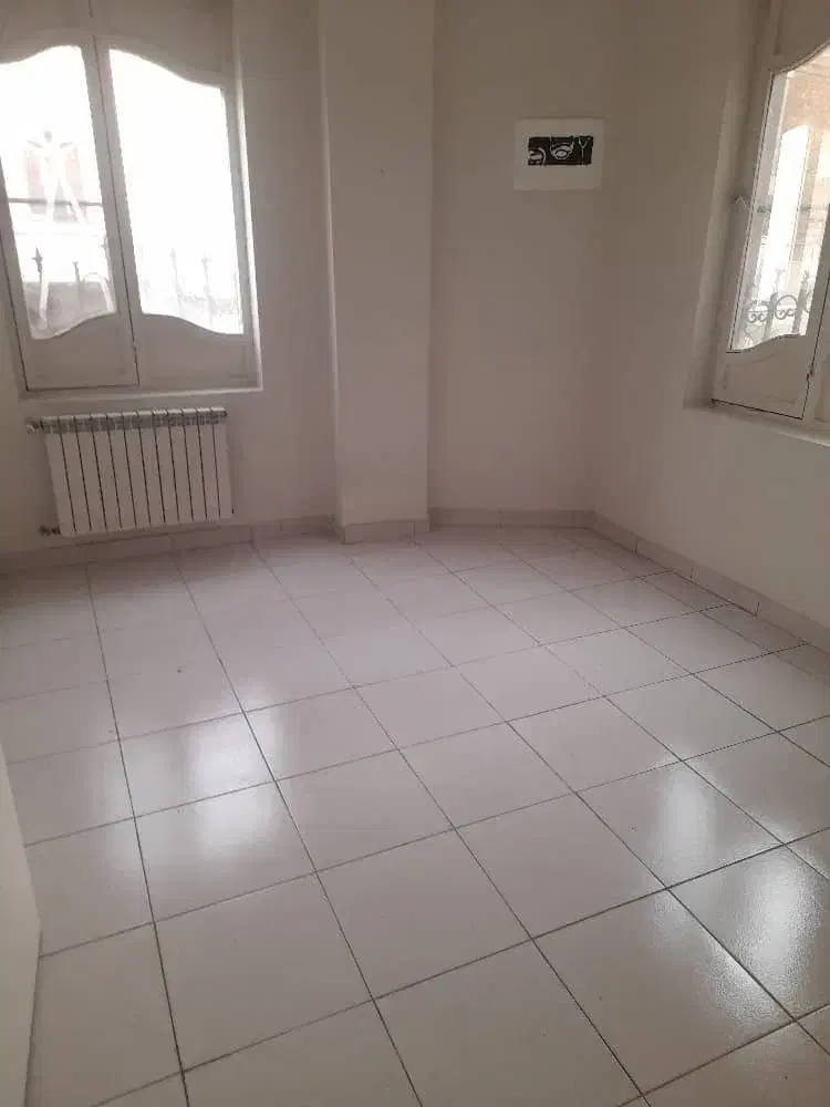 ۱۰۰مترجنت آبادشمال دونبش تخلیه طبقه۱آسانسوربی مالک