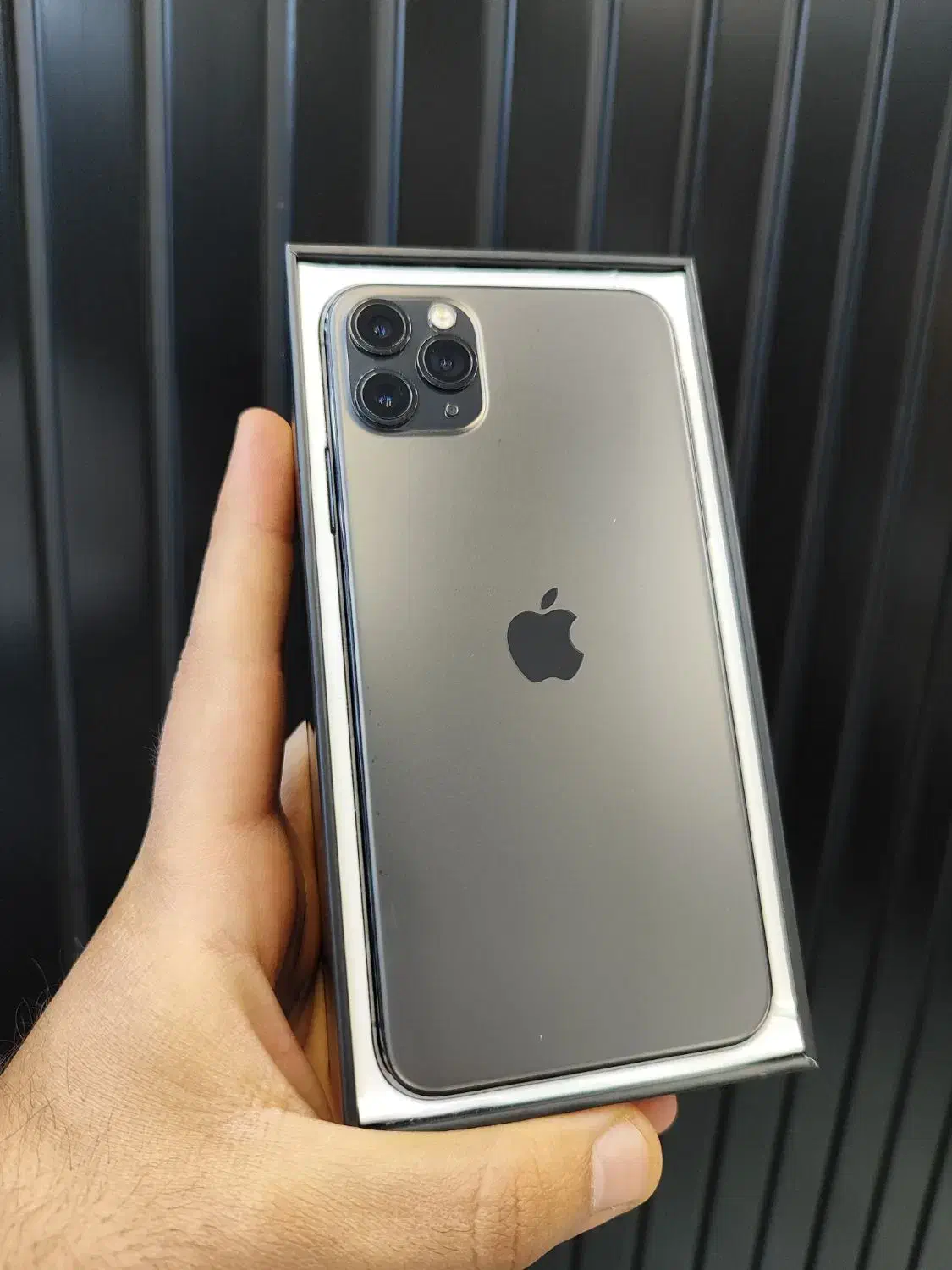 ۱۱ پرومکس تمیز ۲۵۶ گیگ اقساط|موبایل|اصفهان, جلفا|دیوار