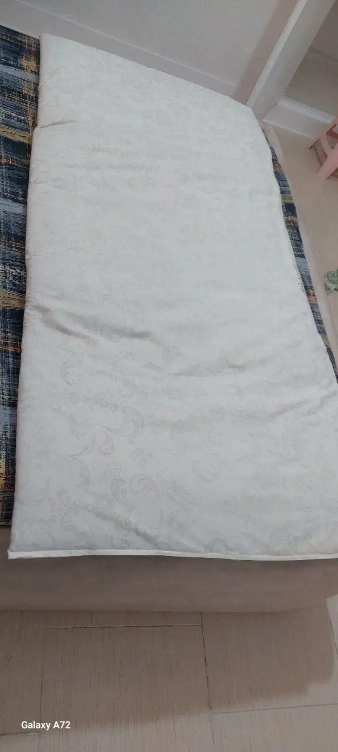 ۲ عدد تشک پنبه ای|رختخواب، بالش، پتو|قم, بنیاد|دیوار