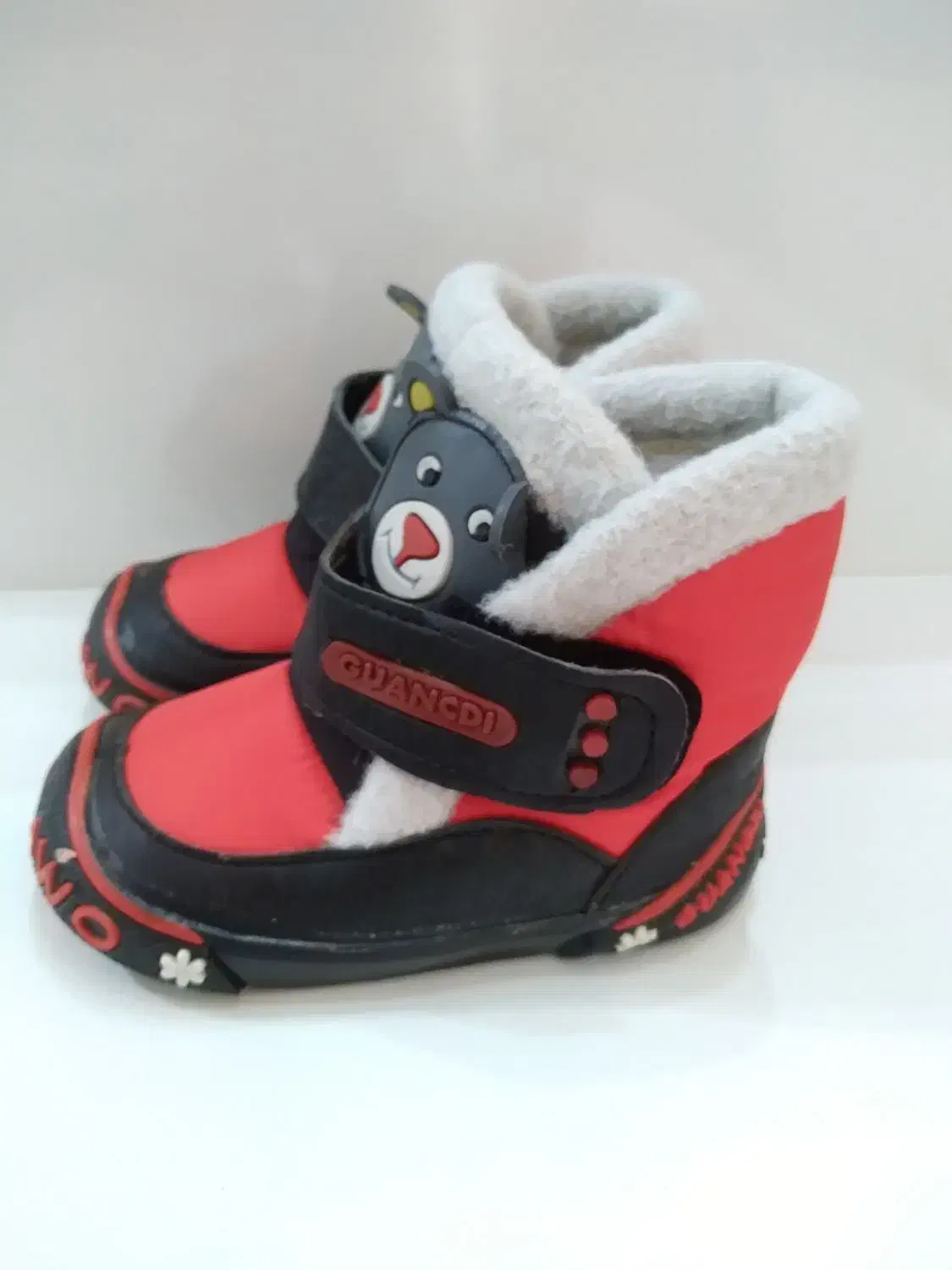 نیم بوت داخل خز ،اصلا استفاده نشده و کاملا نو|کفش و لباس بچه|تربتحیدریه, حسنی بالا|دیوار