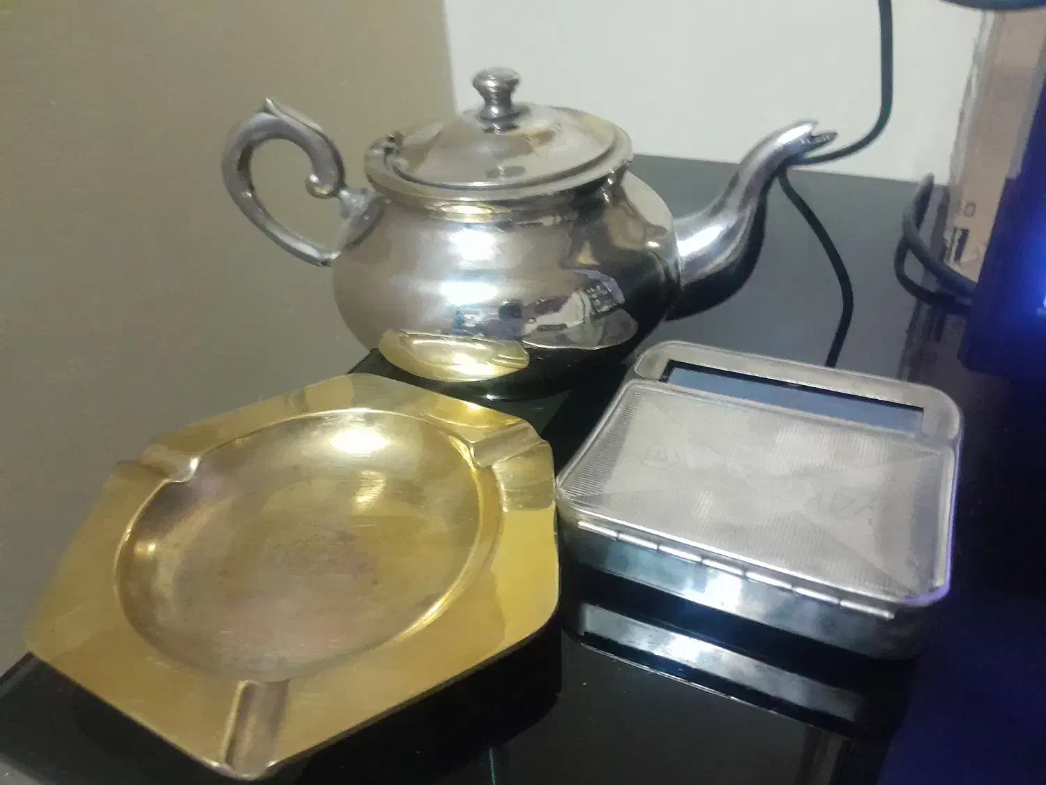 قوری برنجی|کلکسیون اشیاء عتیقه|تهران, افسریه شمالی|دیوار